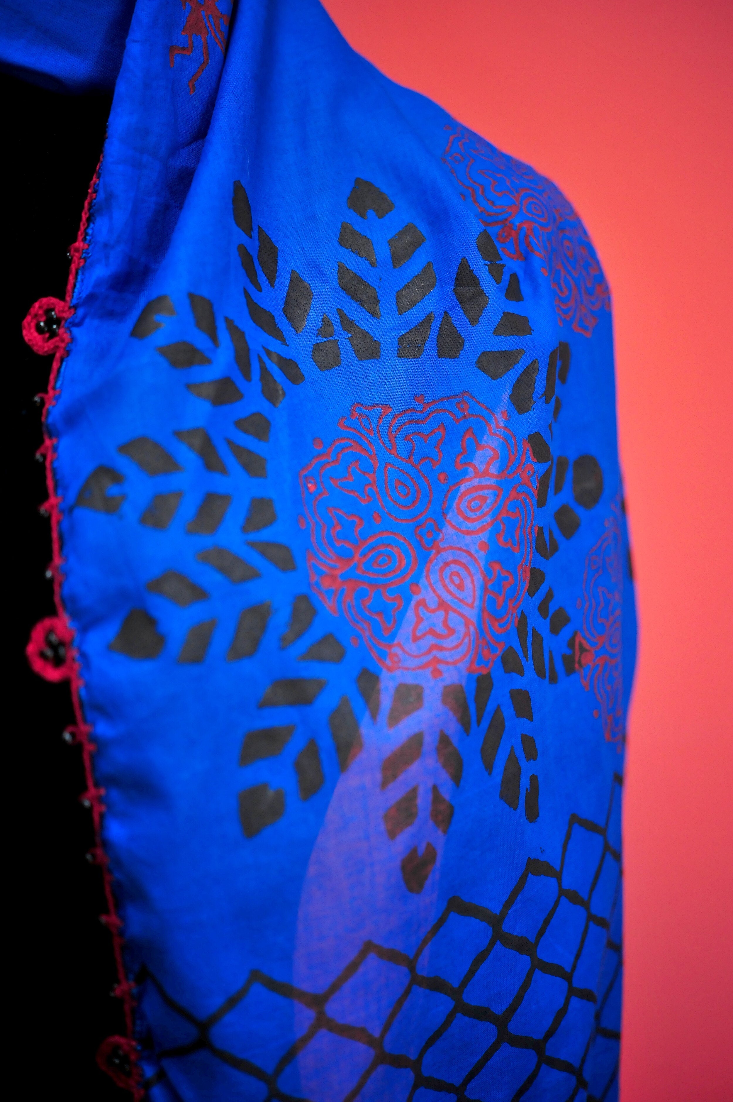 Nuance bleu profond